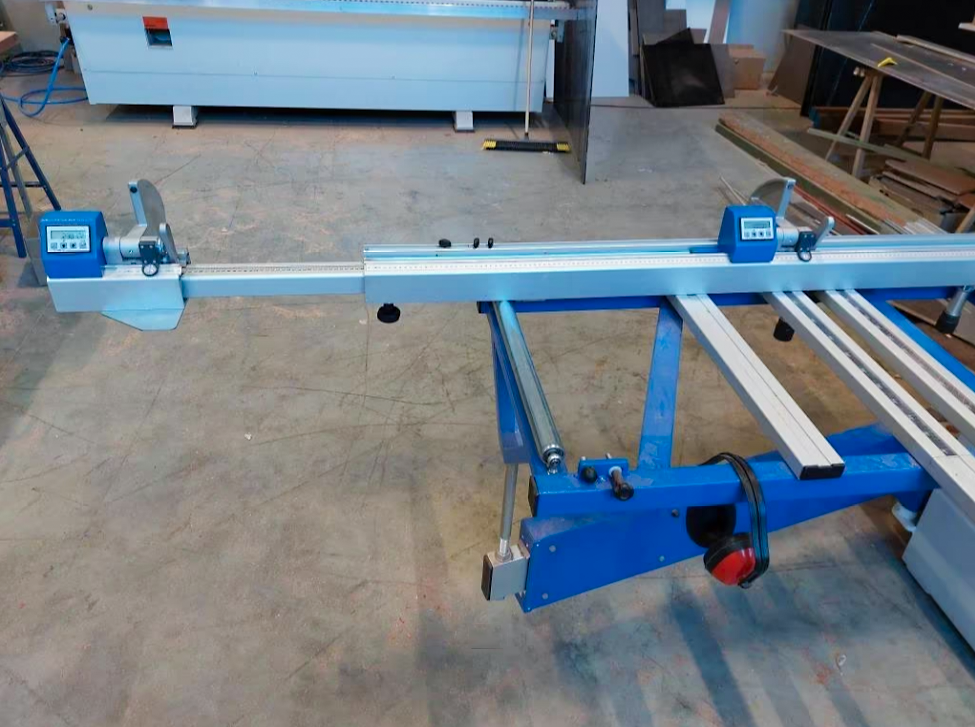 Used Griggio Quadra 400 3Digit - Sliding Table Saw - 2020