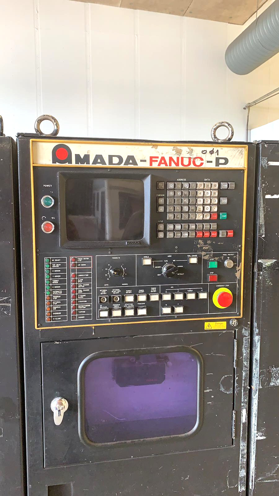 Gebruikt Amada Pega 344 Q I Punching Machine I 1985