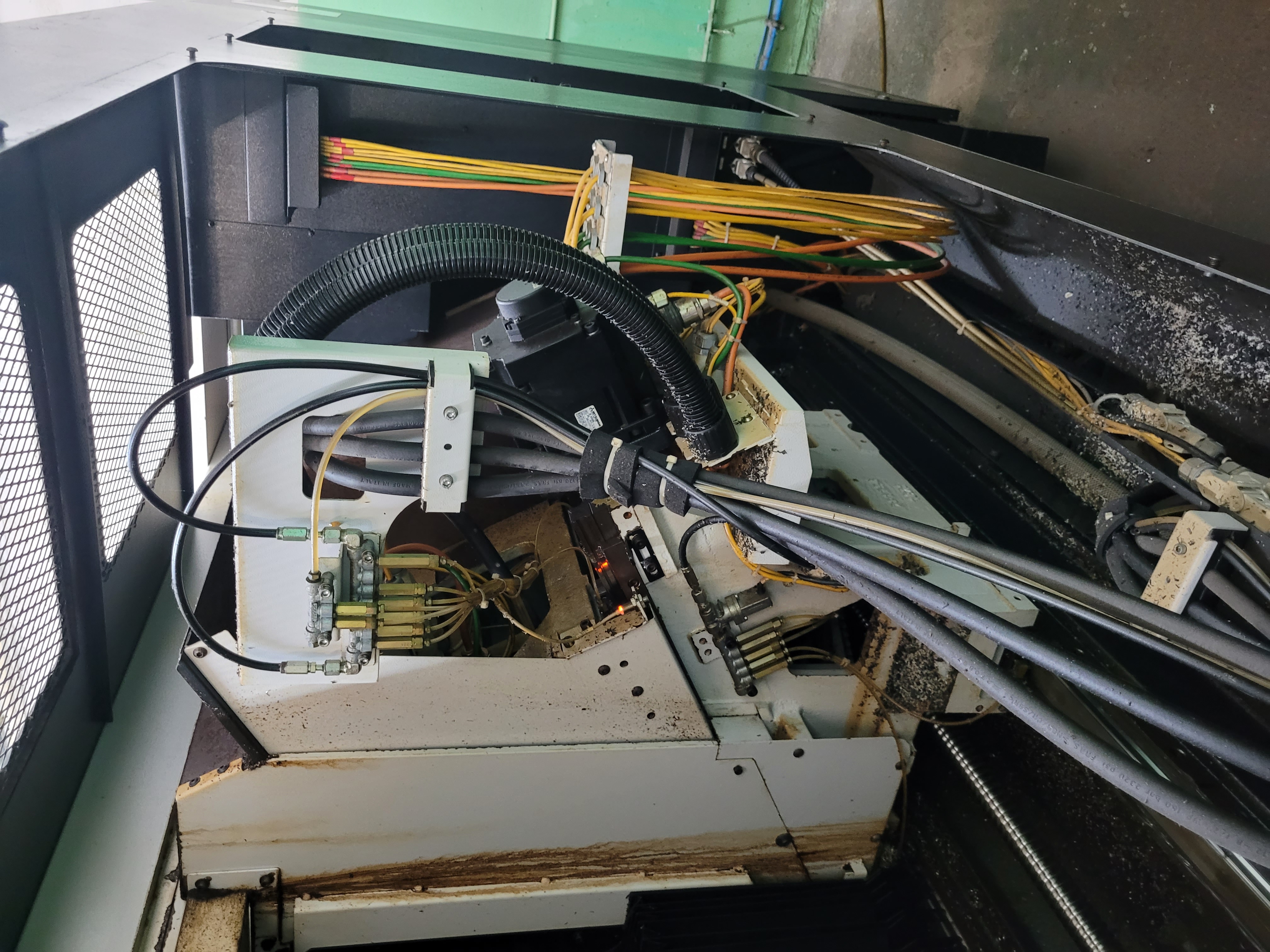 Used Mazak Quick Turn Nexus 200-II I CNC Lathe I 2007