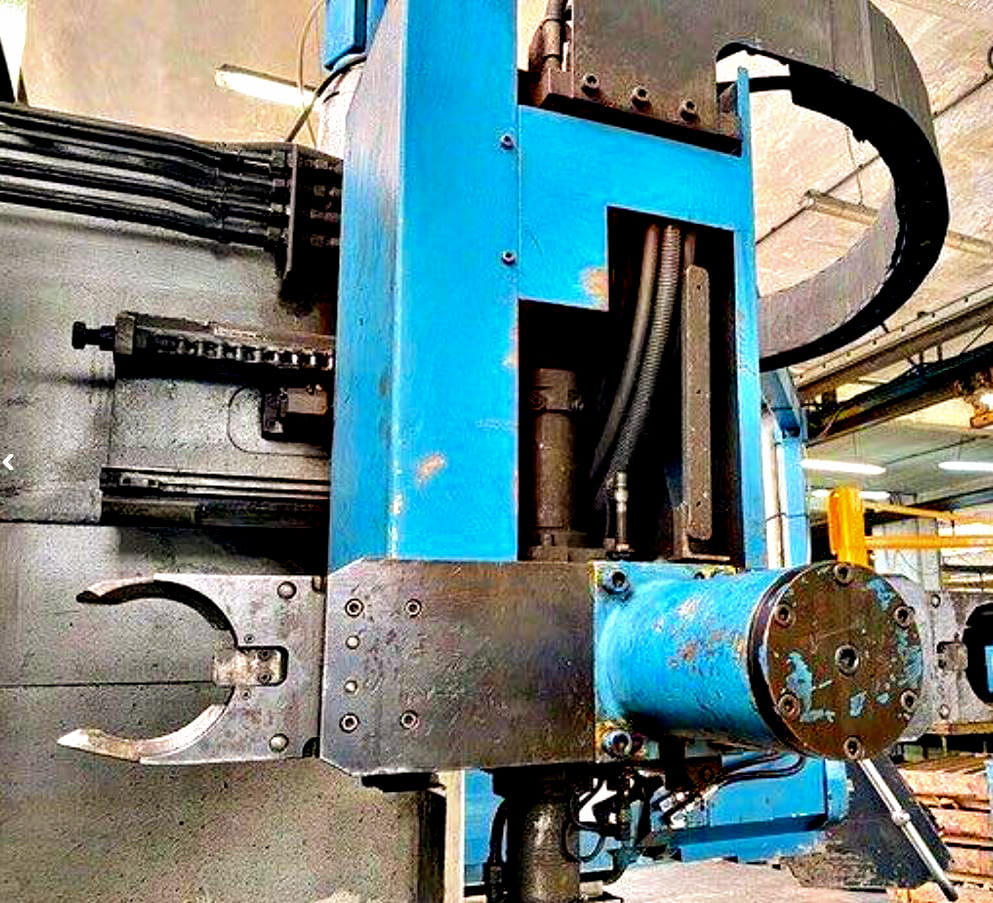 Used Nicolas Correa A 30/40 - CNC Vertical machining centres  - 1998