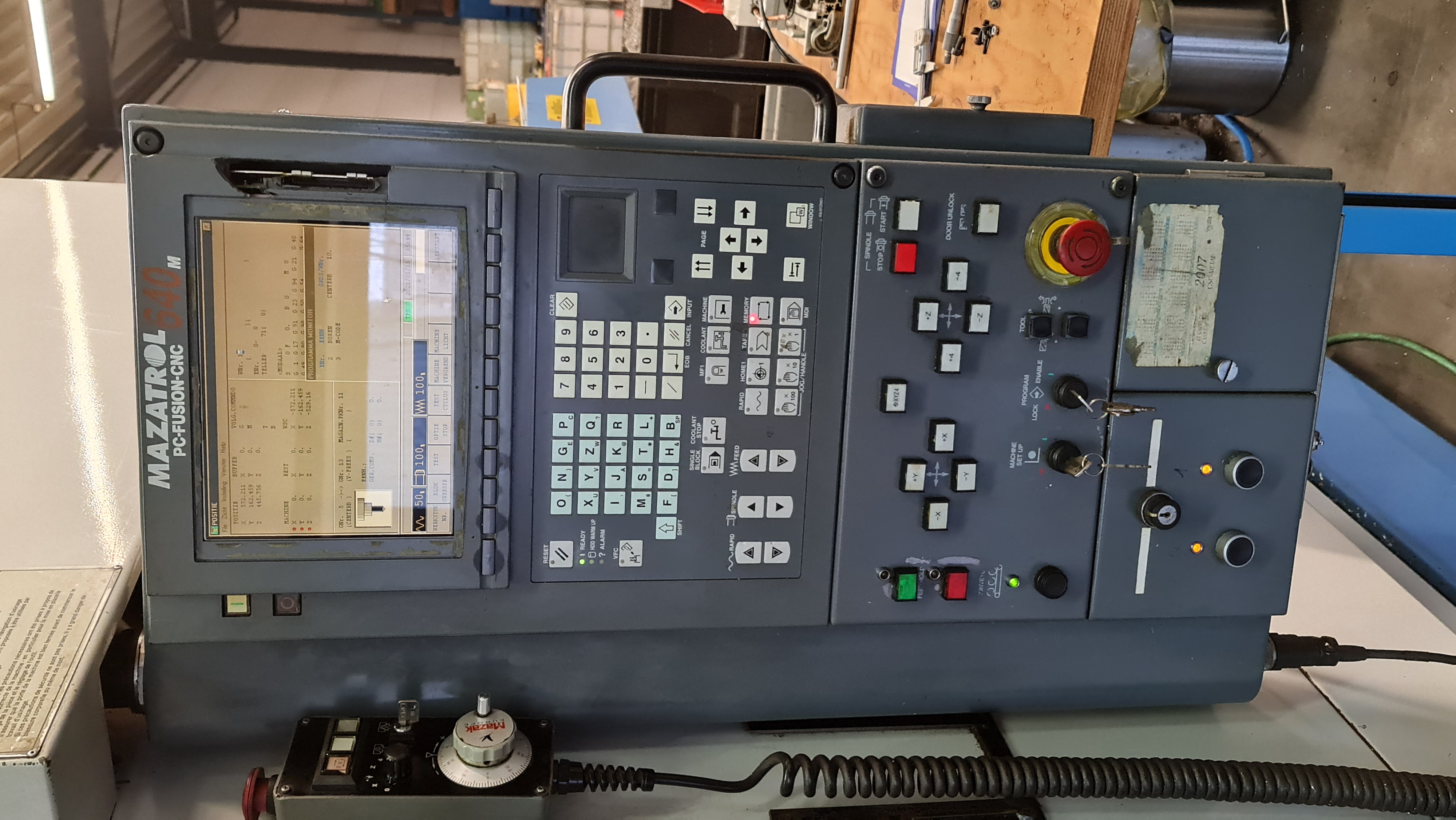 Gebruikt MAZAK VTC 200 C - Verticale bewerkingscentra - 2000