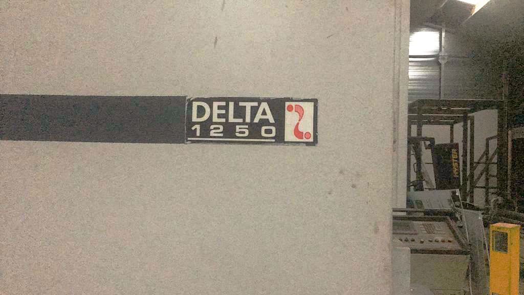 Gebruikt LVD Delta 1250 - Ponsmachine - 1995