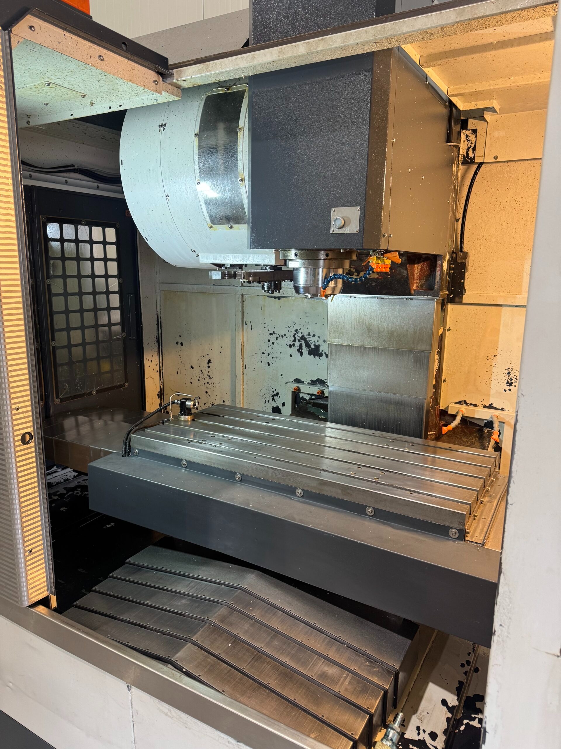 Used FEELER QM-40SA I CNC Milling Machine I 2007