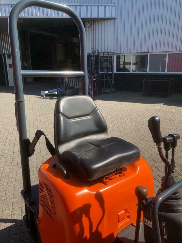 Gebruikt HITACHI AX08-3