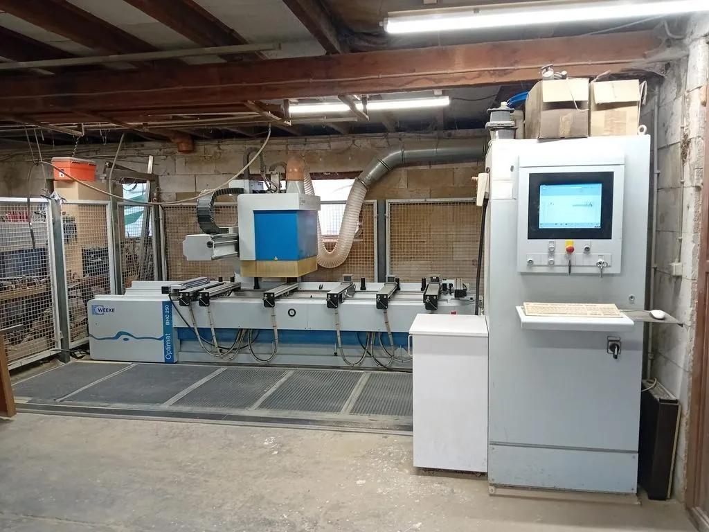 Used Weeke Optimat BHC 250 I CNC Machining Center