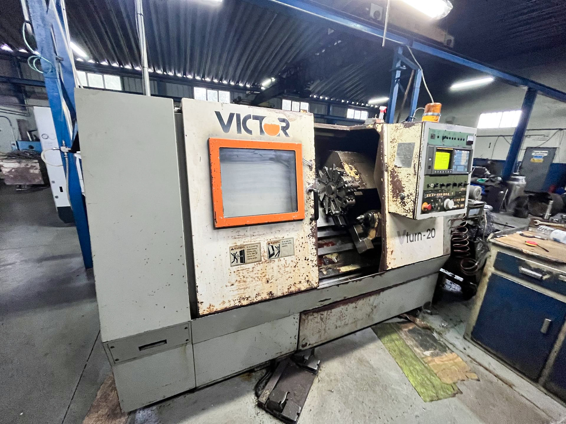 Used Victor Vturn 20 - CNC Lathe