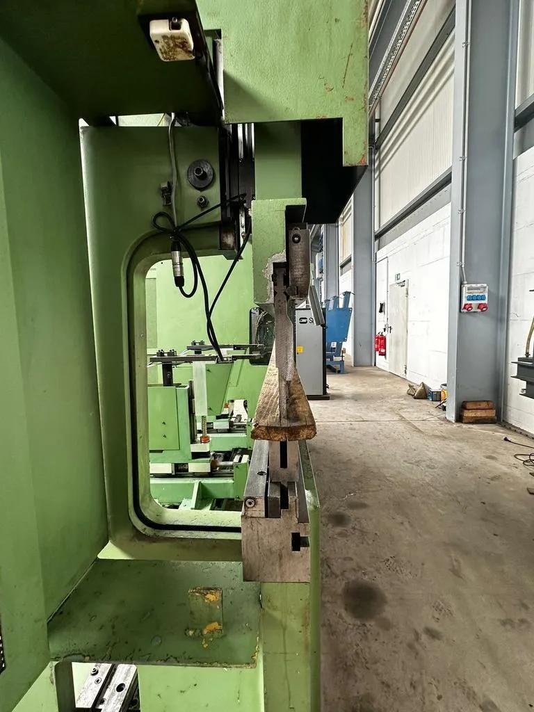 Gebruikt Beyeler RT 125x3100 Ik druk op de rem