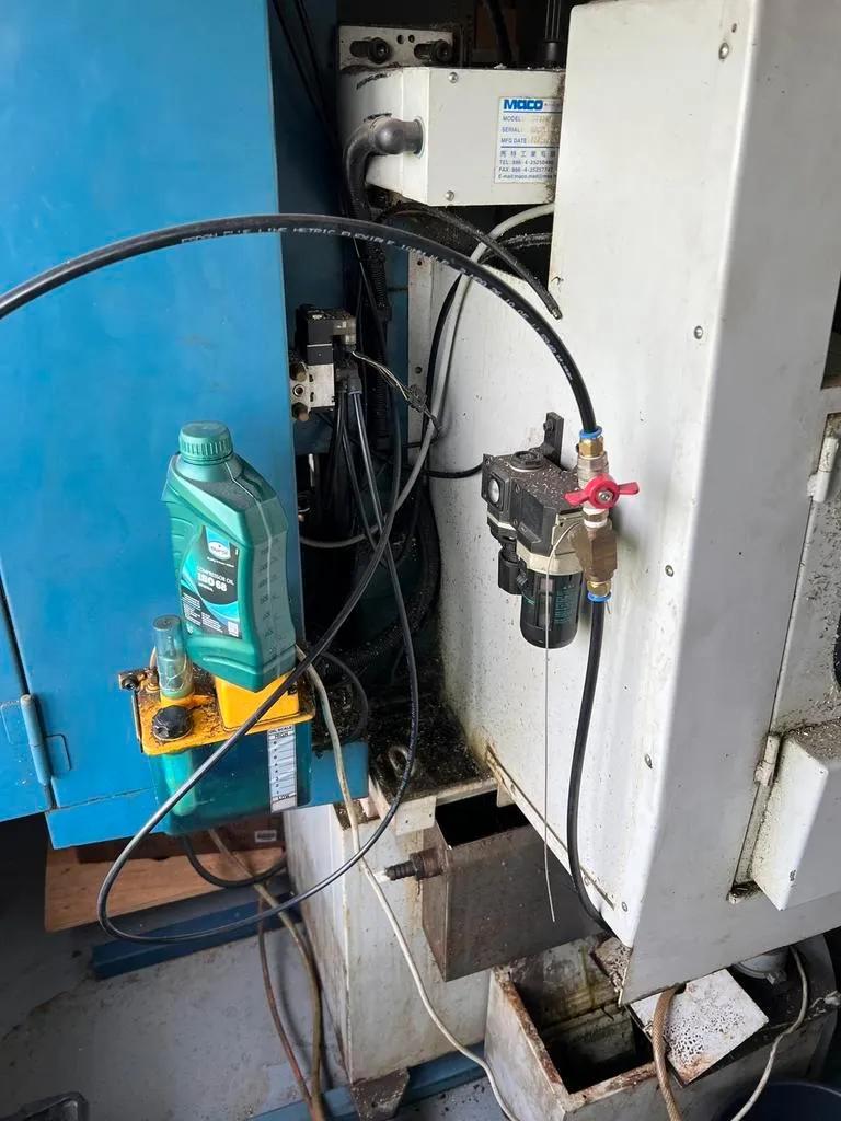 Usado Centro de Mecanizado Vertical Advance ADM 1410 I