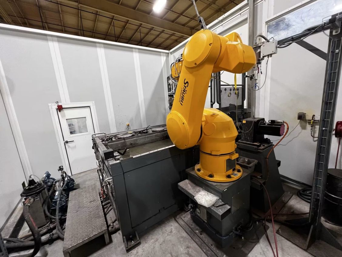 Used Aquarese by Flow 8-Axis I Robotic Waterjet Contouring