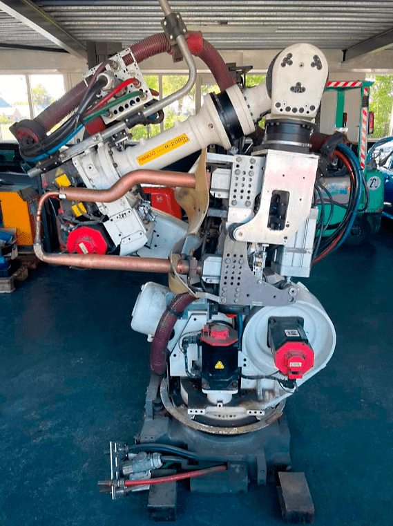 Used Fanuc R-2000iA/200F - Robot - 2002