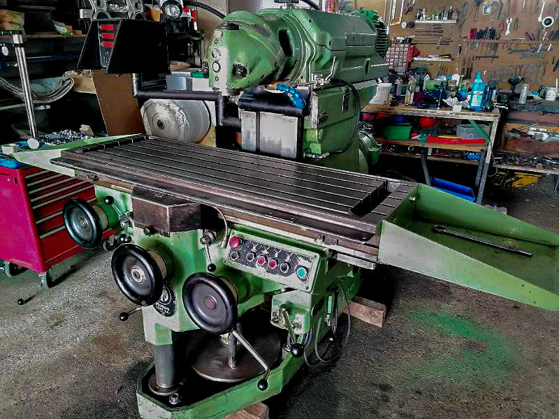 Gebruikt Huron NU4 - SK40 - Freesmachine