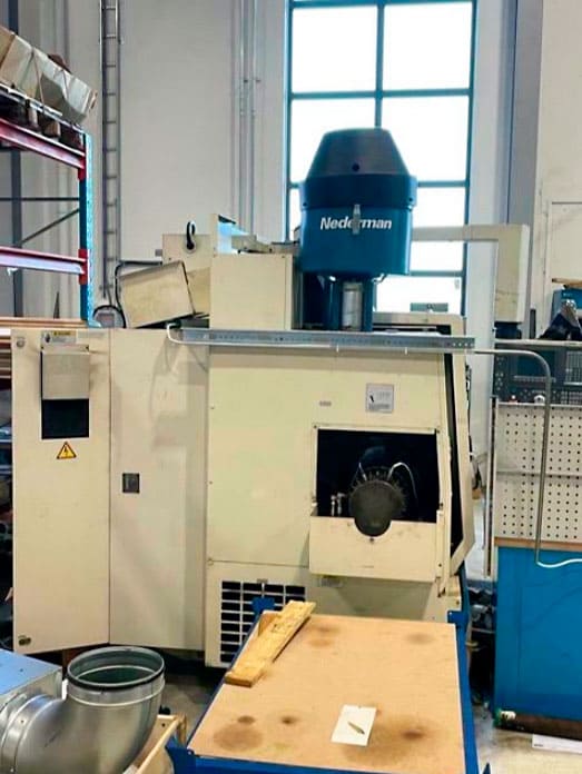 Gebruikt Okuma LB300MY - CNC Draaibank - 2003