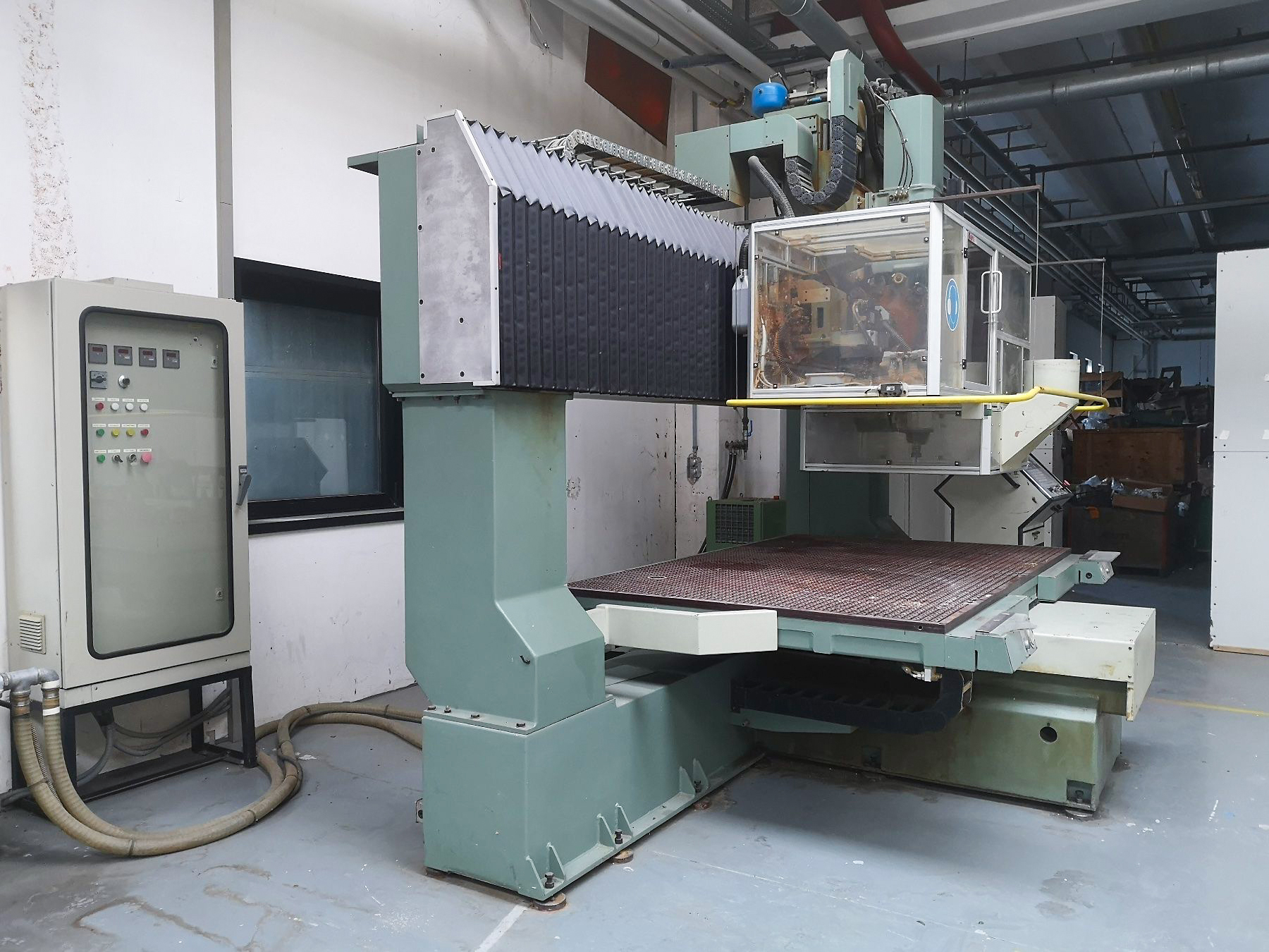 Used CMS NC PF 111 - CNC Machining Center - 1995