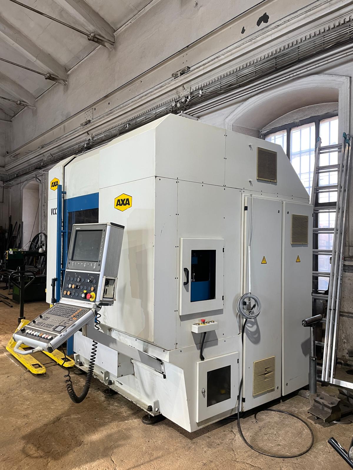 Used AXA VCC 1000 I Vertical Machining Center I 2005