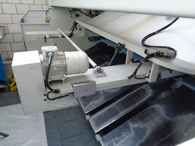 Used Ermaksan CNC HVR 3100 x 6 - Guillotine Shear - 2007