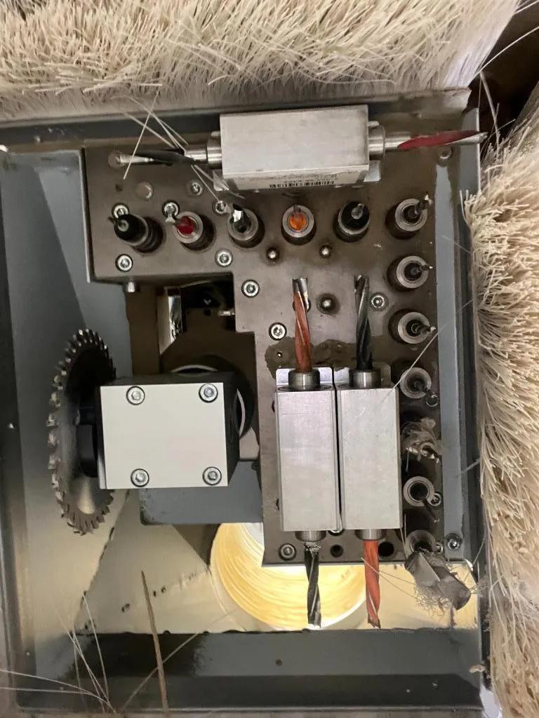 Usado Centro de mecanizado CNC Weeke Venture 08M I