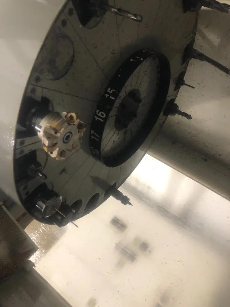 Gebruikt Haas VF-2 DHE I Verticale Bewerking Centrum