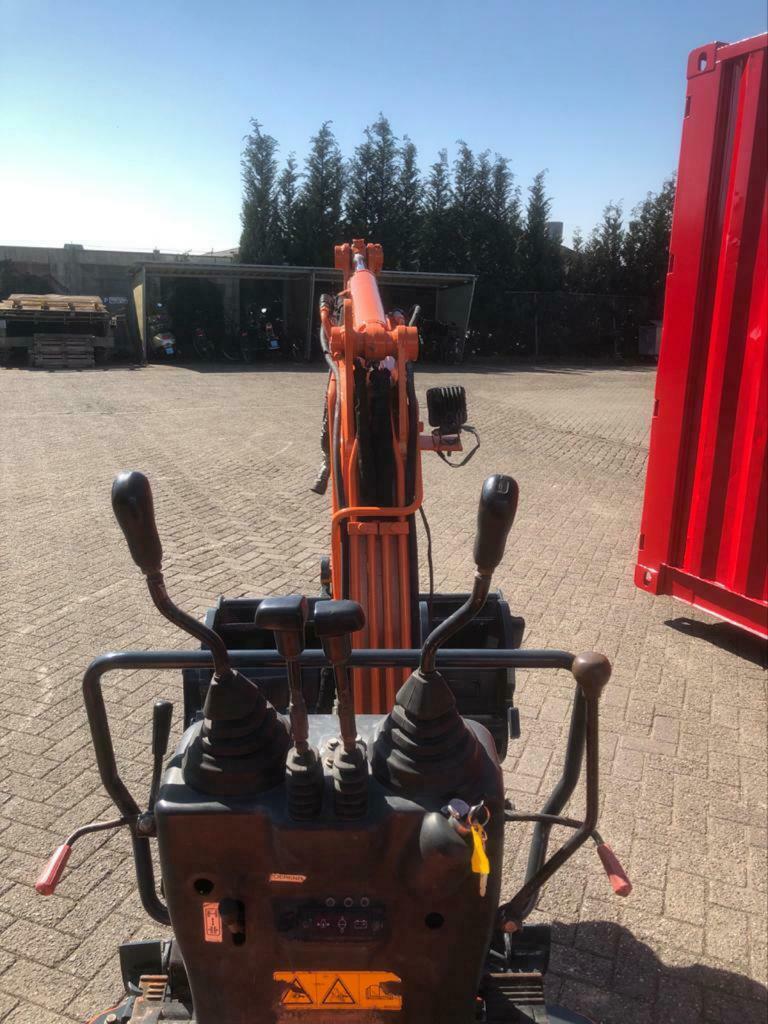 Gebruikt HITACHI AX08-3