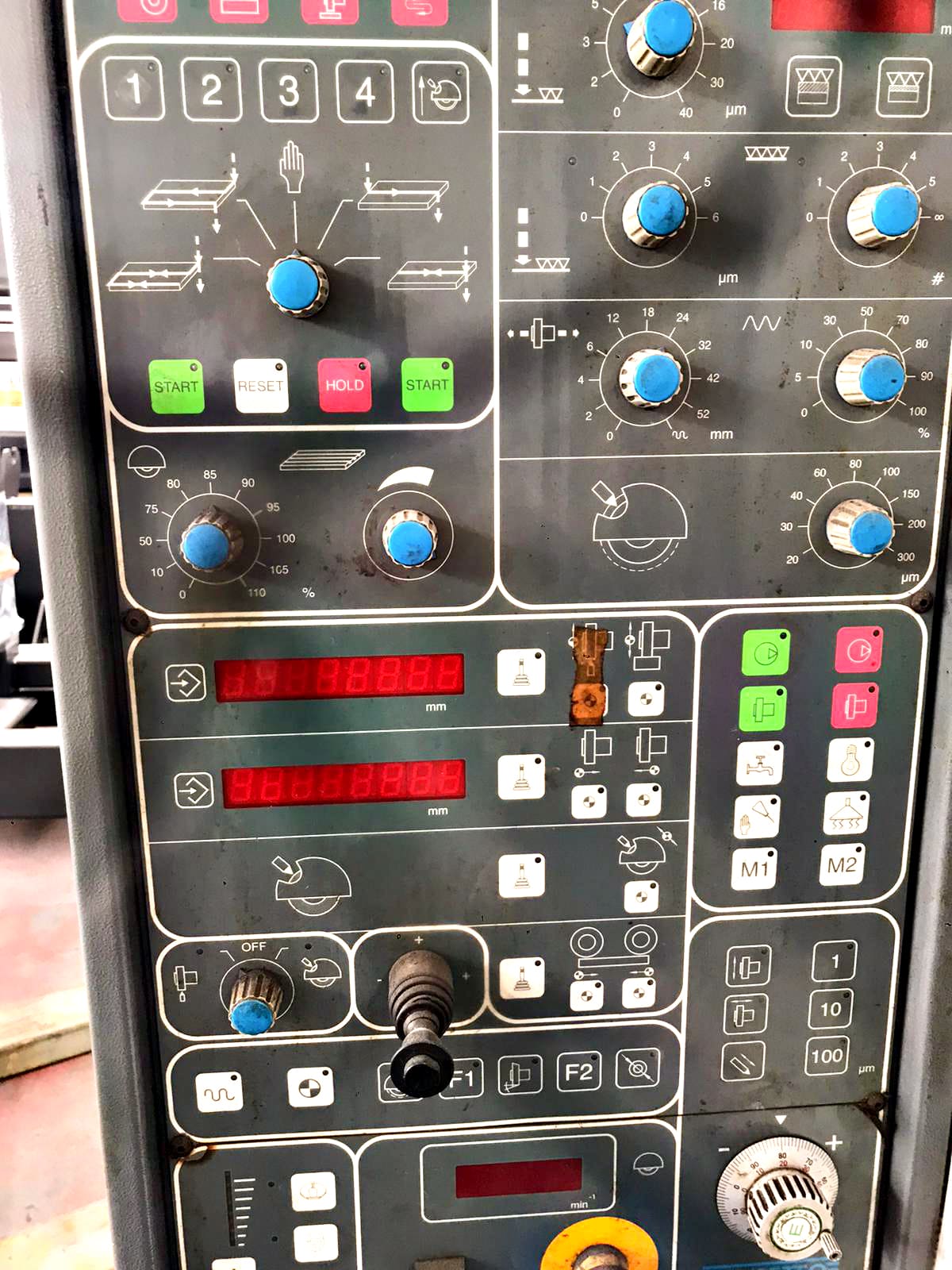 Gebruikt Favretto MB-100 - Oppervlakteslijpmachine - 2001