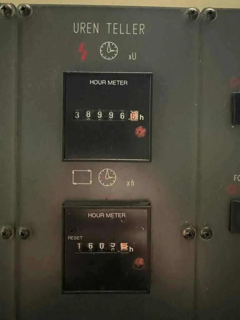 Gebruikt Okuma MC-40VA-HS I Verticale Bewerking Centrum