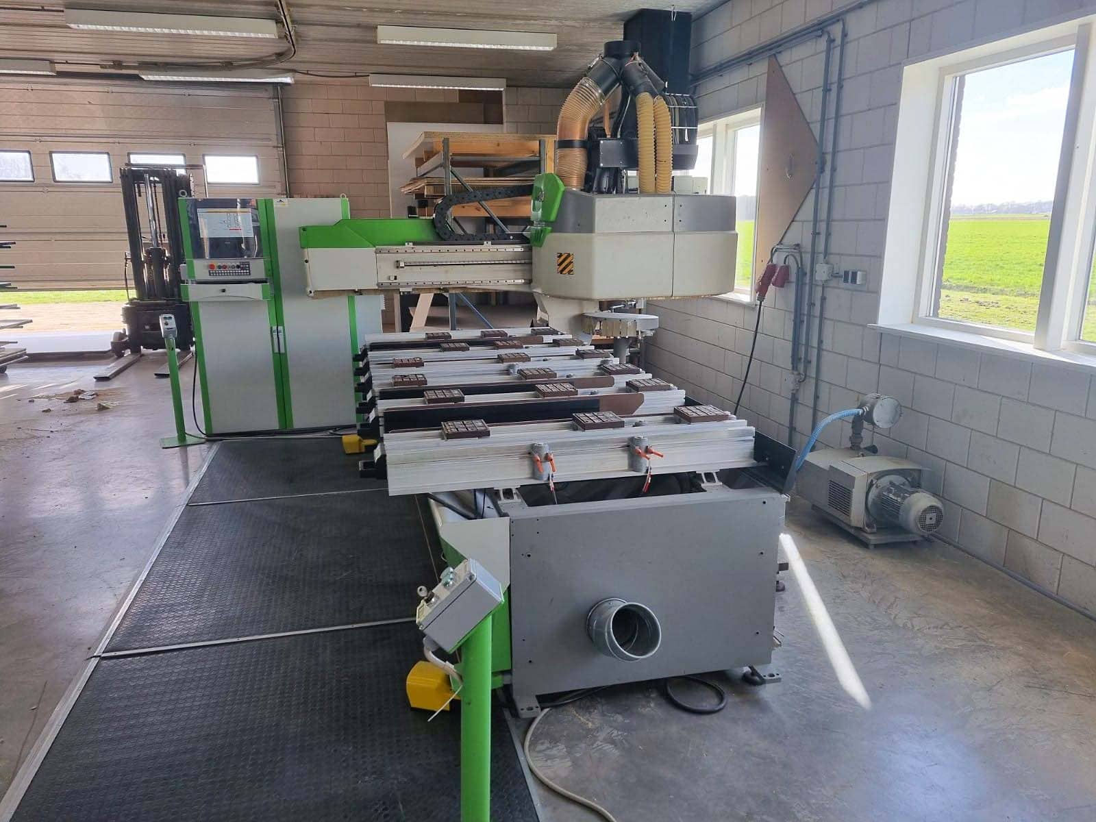 Gebruikt Biesse Rover 24 - CNC-bewerkingscentra - 2001