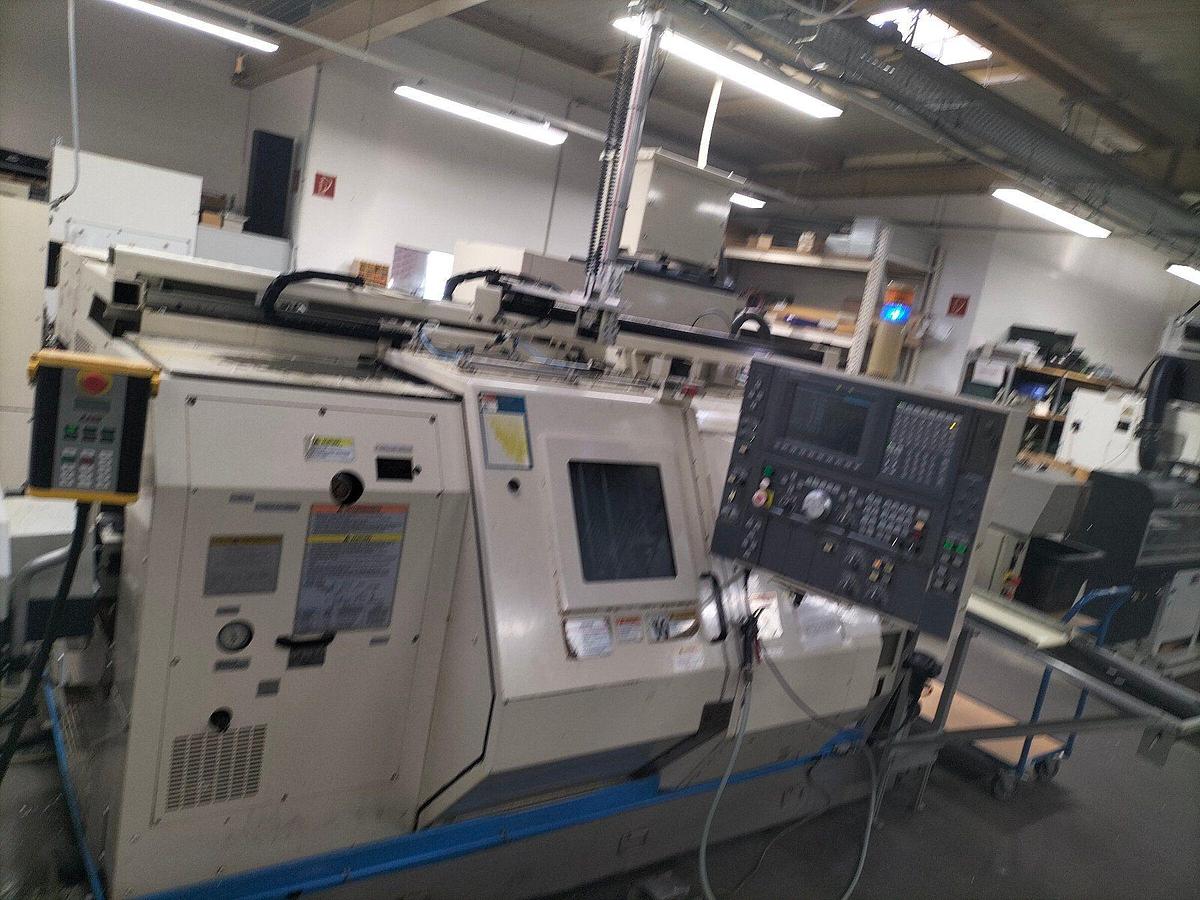 Used Okuma LT10-M I CNC Lathe I 2001