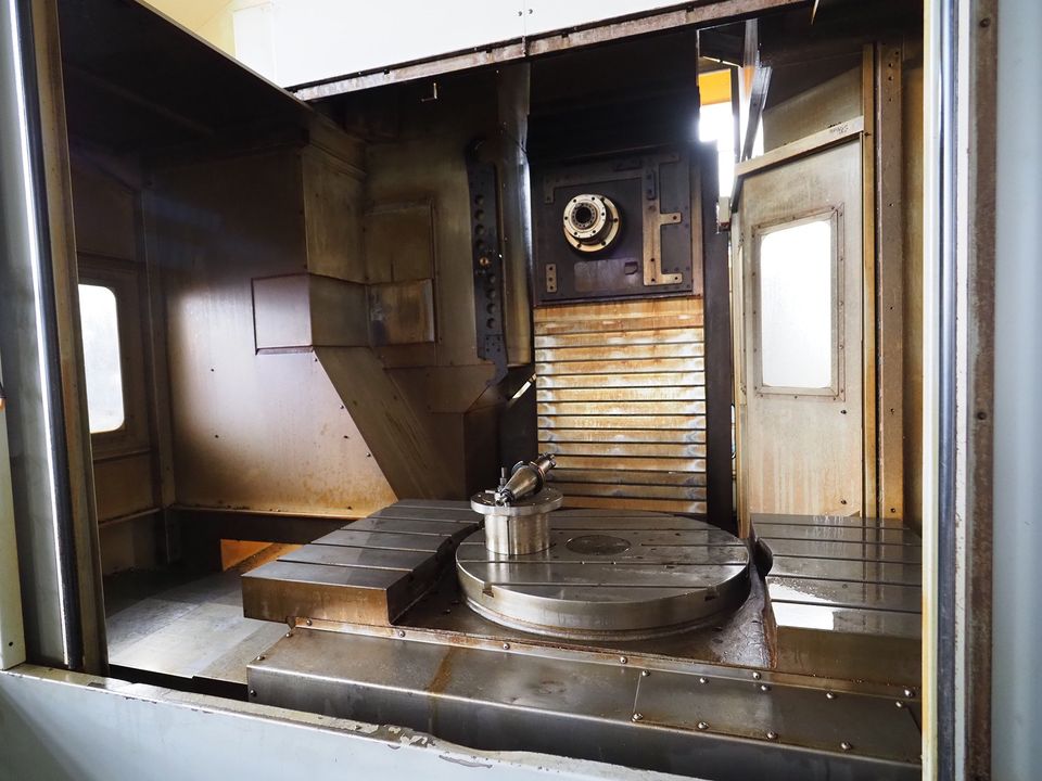 Used Haas EC-1600 I Horizontal Machining Center I 2008