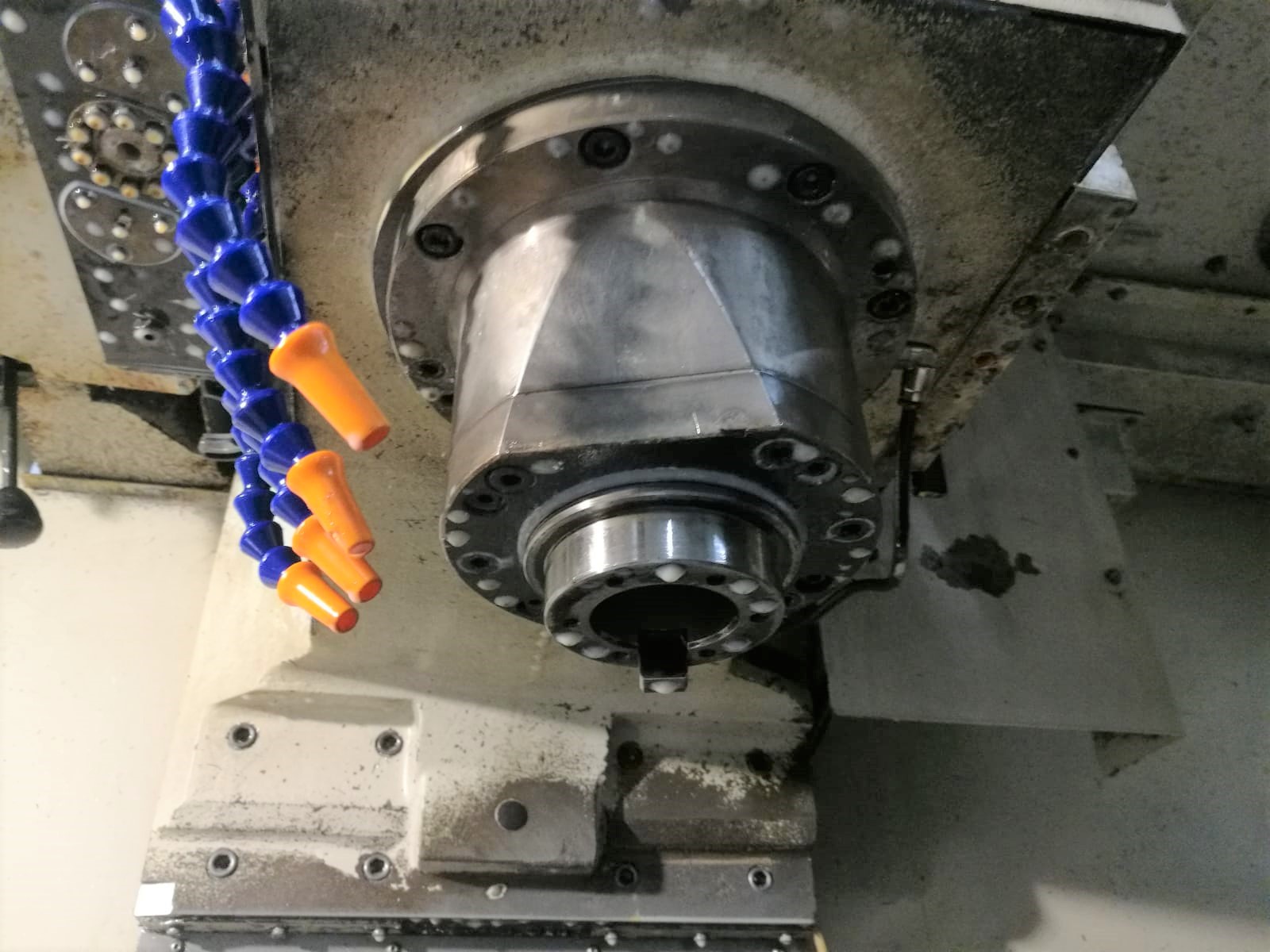 Gebruikt BRIDGEPORT VMC 800 L 30 - 2000