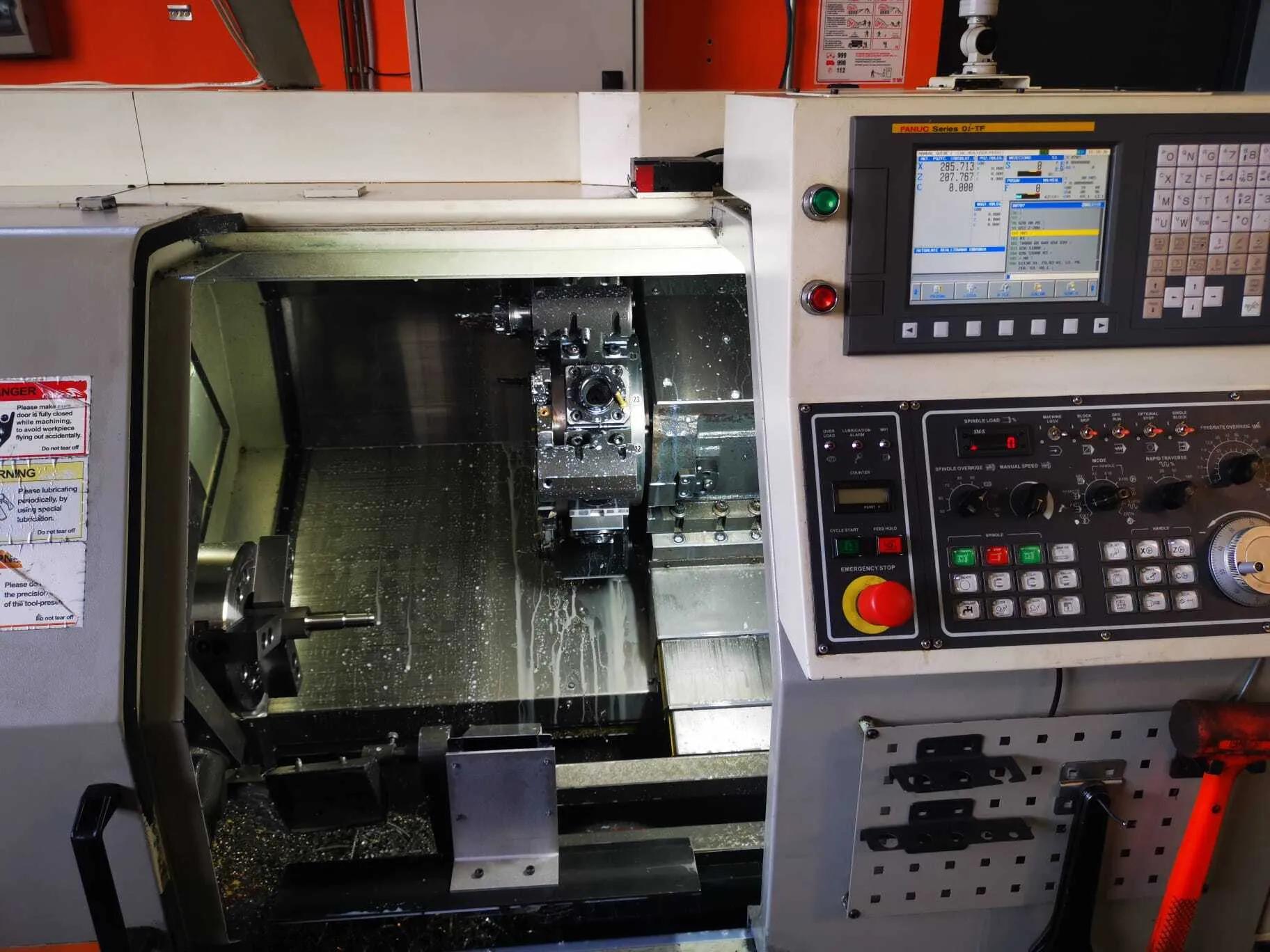 Gebruikt Femco HL-25N I CNC Draaibank