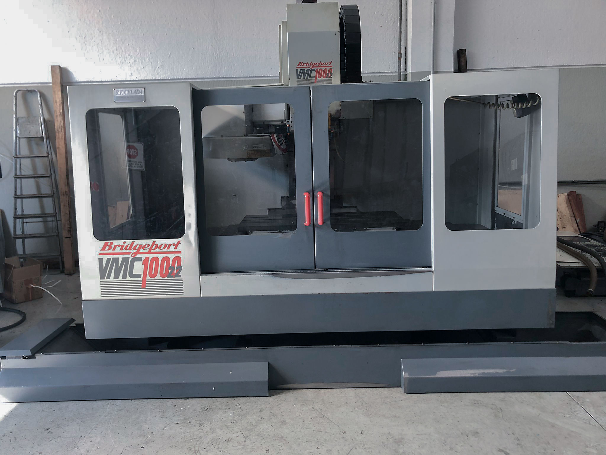 Gebruikt Bridgeport VMC 1000-22 - Verticale bewerkingscentra - 1995