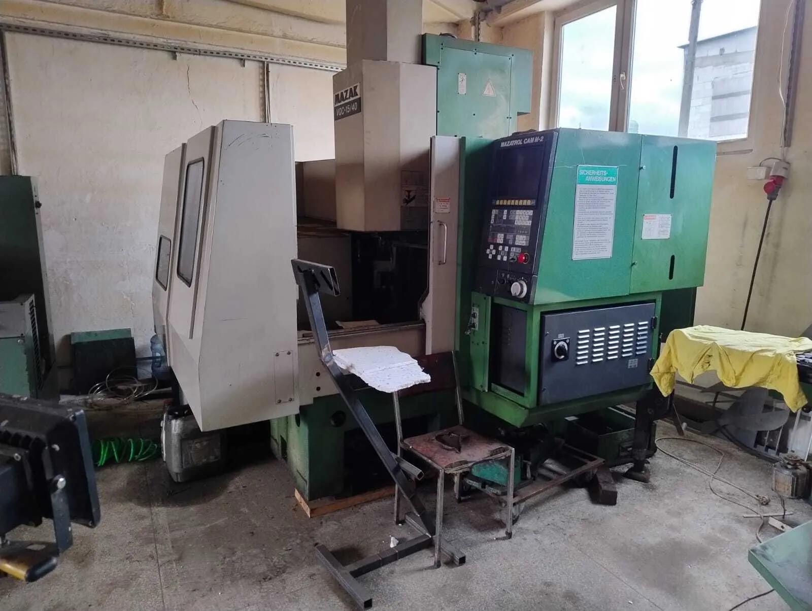 Usado Centro de mecanizado vertical Mazak VQC 15/40 I 1990
