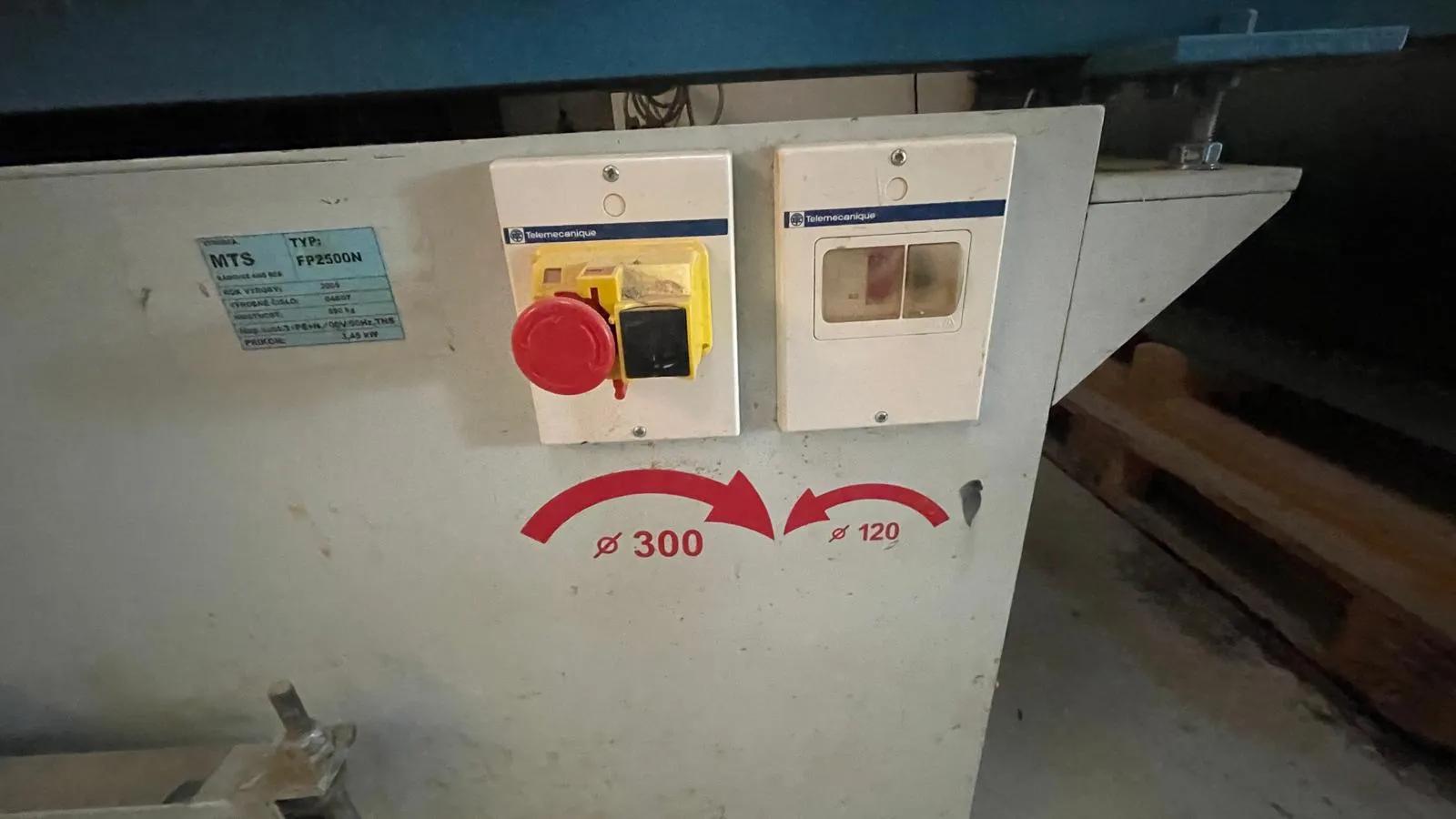 Used MTS FP2500N I Format Saw