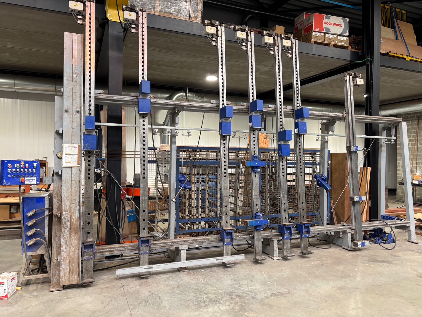 Used Polzer HKRE 60/325 I Frame press I 2000