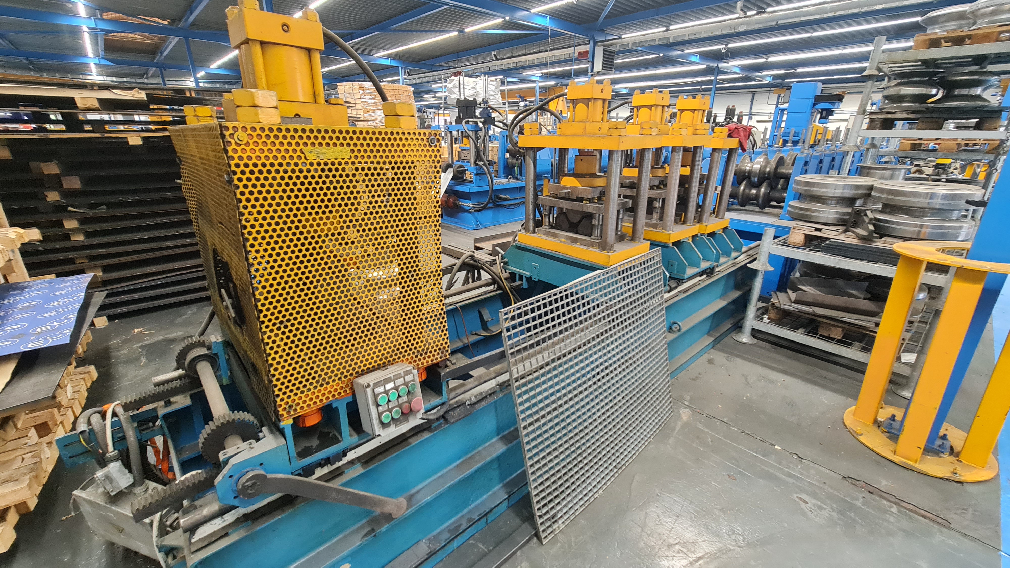 Gebruikt Tecnopromec Alfa C I Profiling Line I 1997