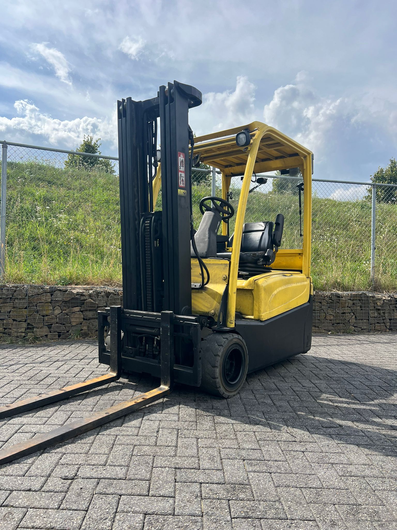 Used Hyster J1.8XNT LWB I Forklift I 2013