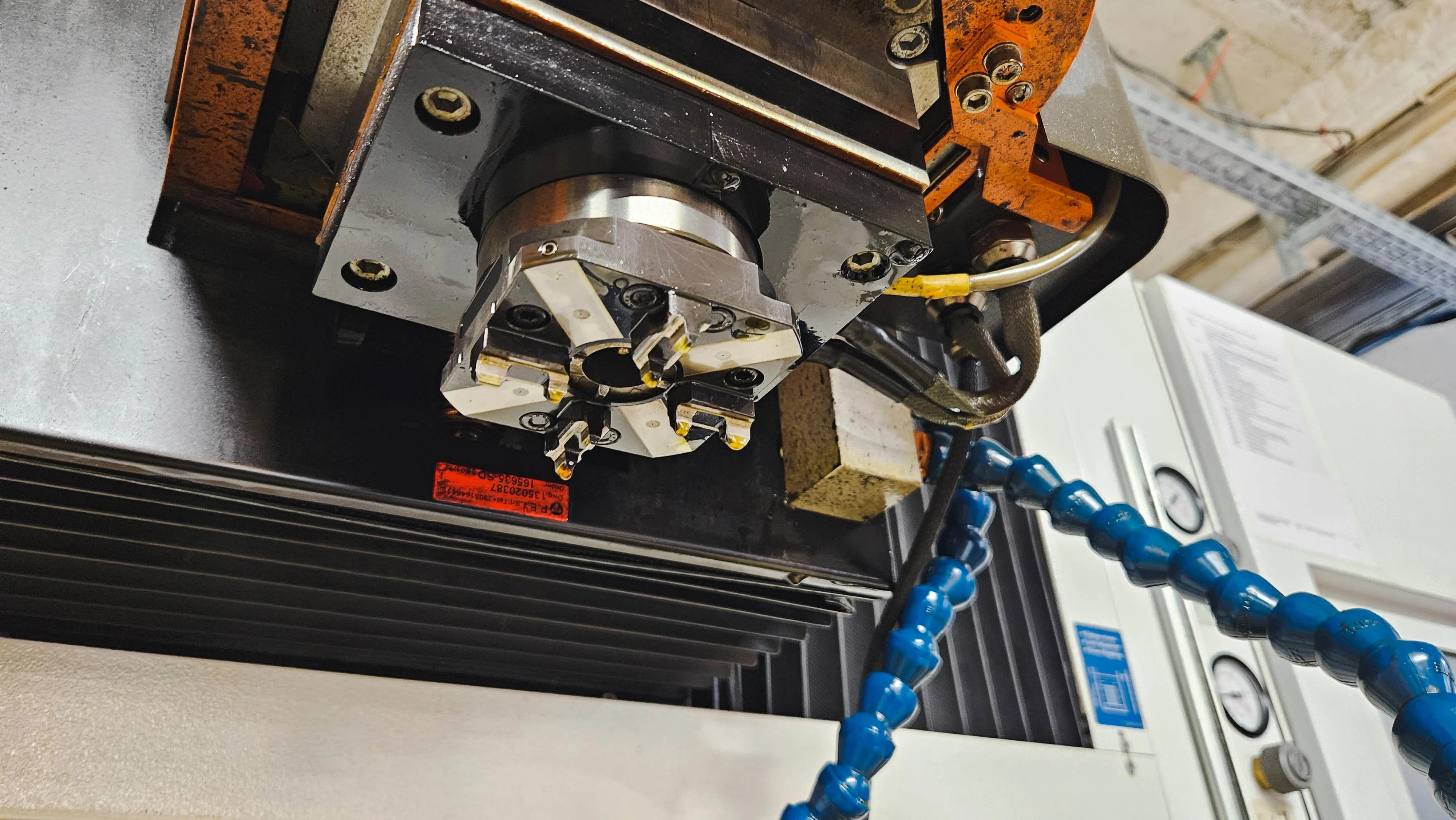 Gebruikt Agie Charmilles Formulier 200 mS I Die Sinking EDM I 2012