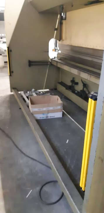Used Safan DNCS 110-4300 - Press Brake - 1991