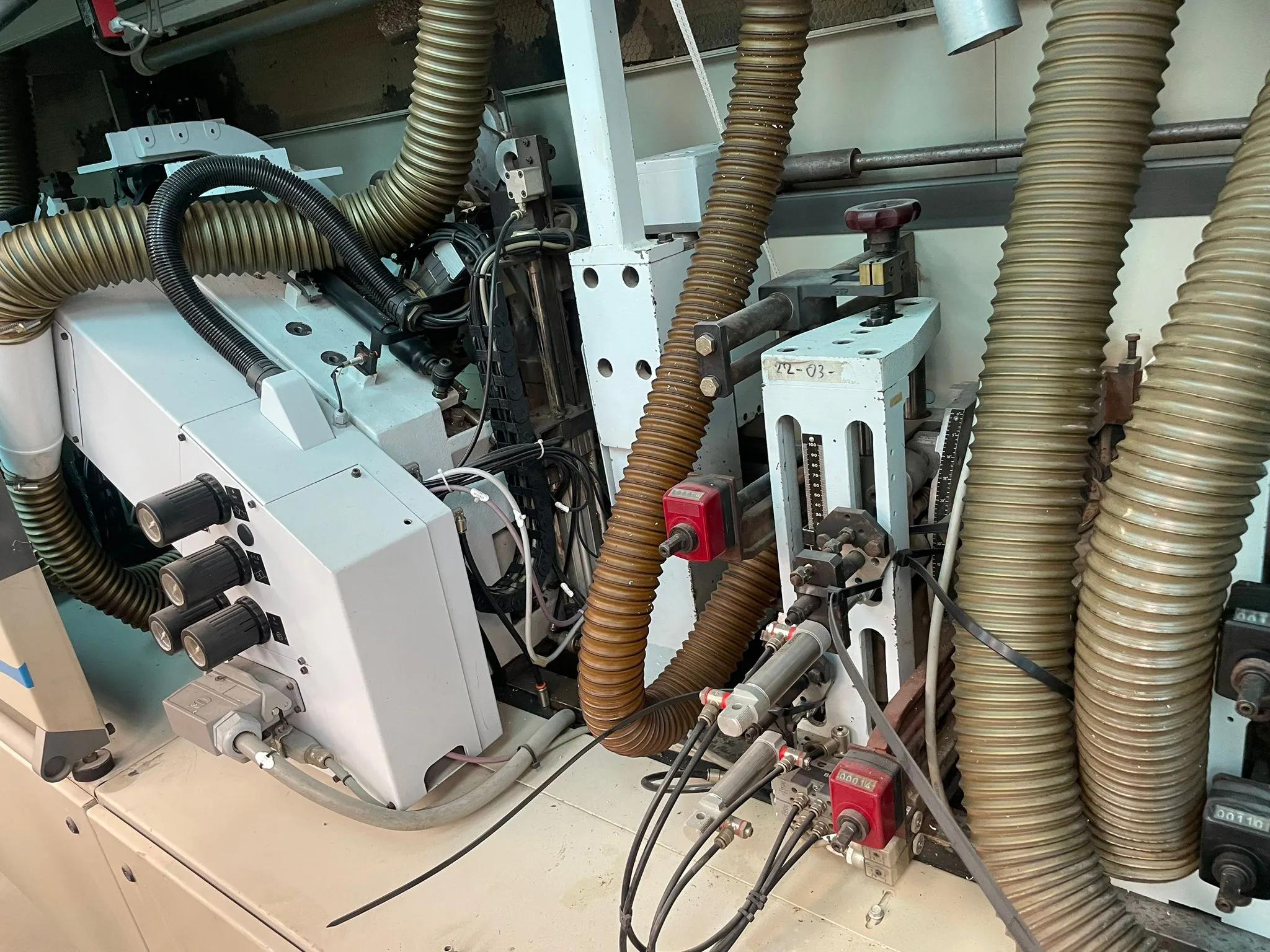 Usado Homag Optimat KAL 310/9/A20/S2 I Biseladora