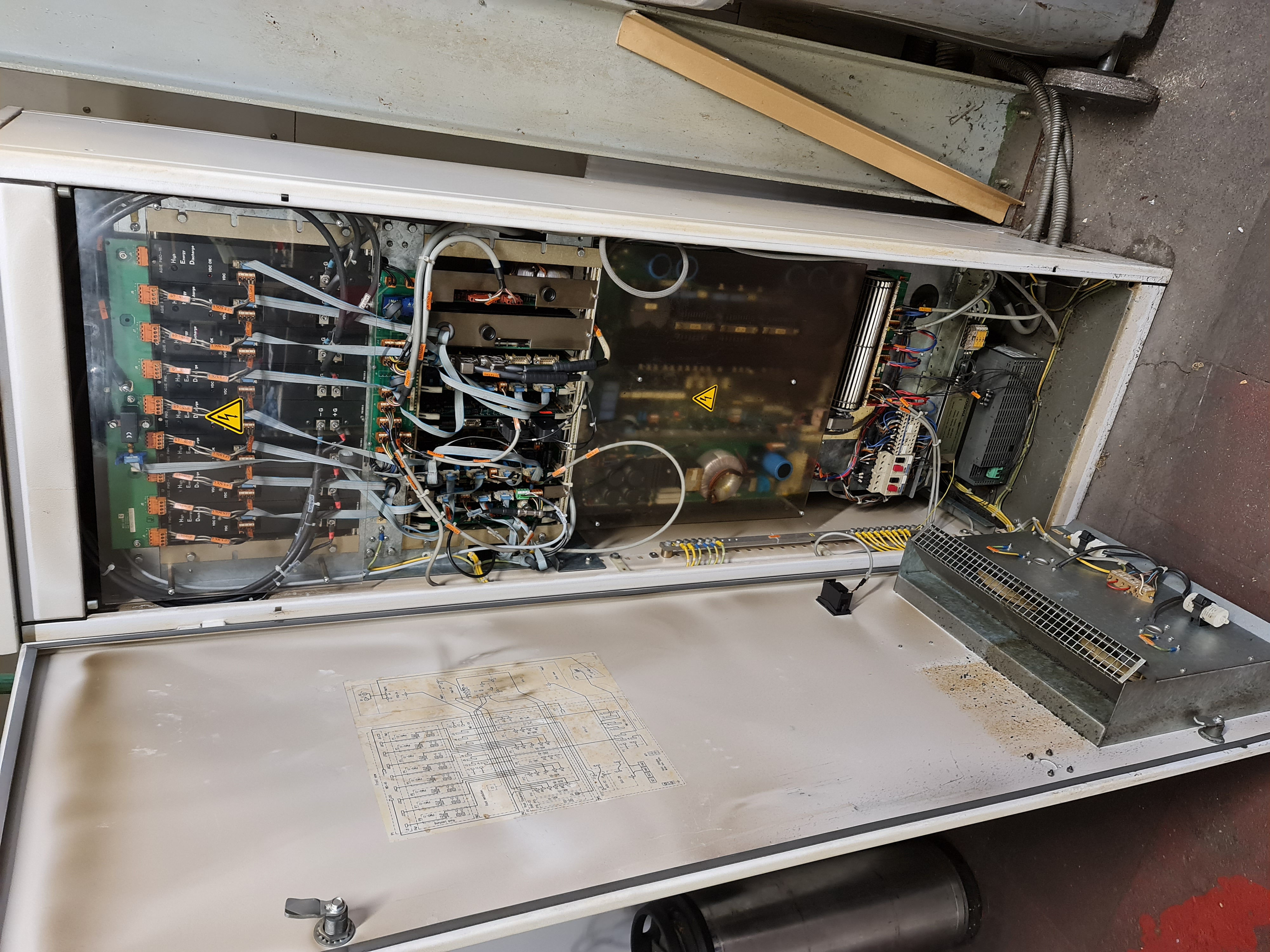 Usado AGIECUT 250 HSS CE - 1996