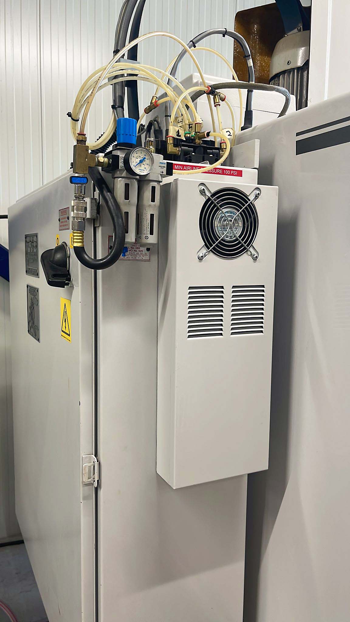 Gebruikt Milltronics VM-16 - Verticaal bewerkingscentrum - 1997