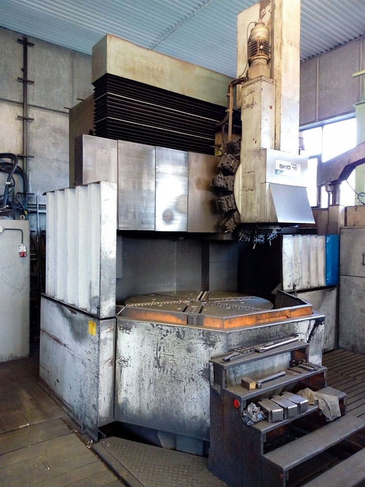 Used TOS SKIQ 16 - CNC Vertical machining centers - 2002