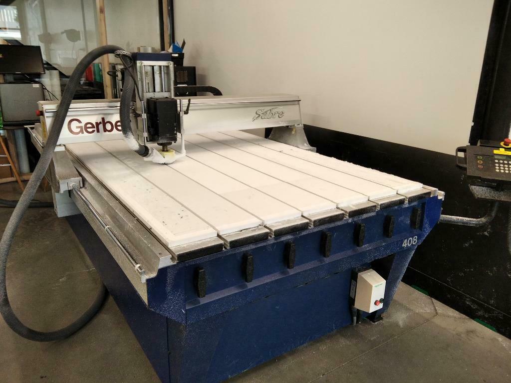 Usado GERBER SABRE - Mesa de Fresado CNC