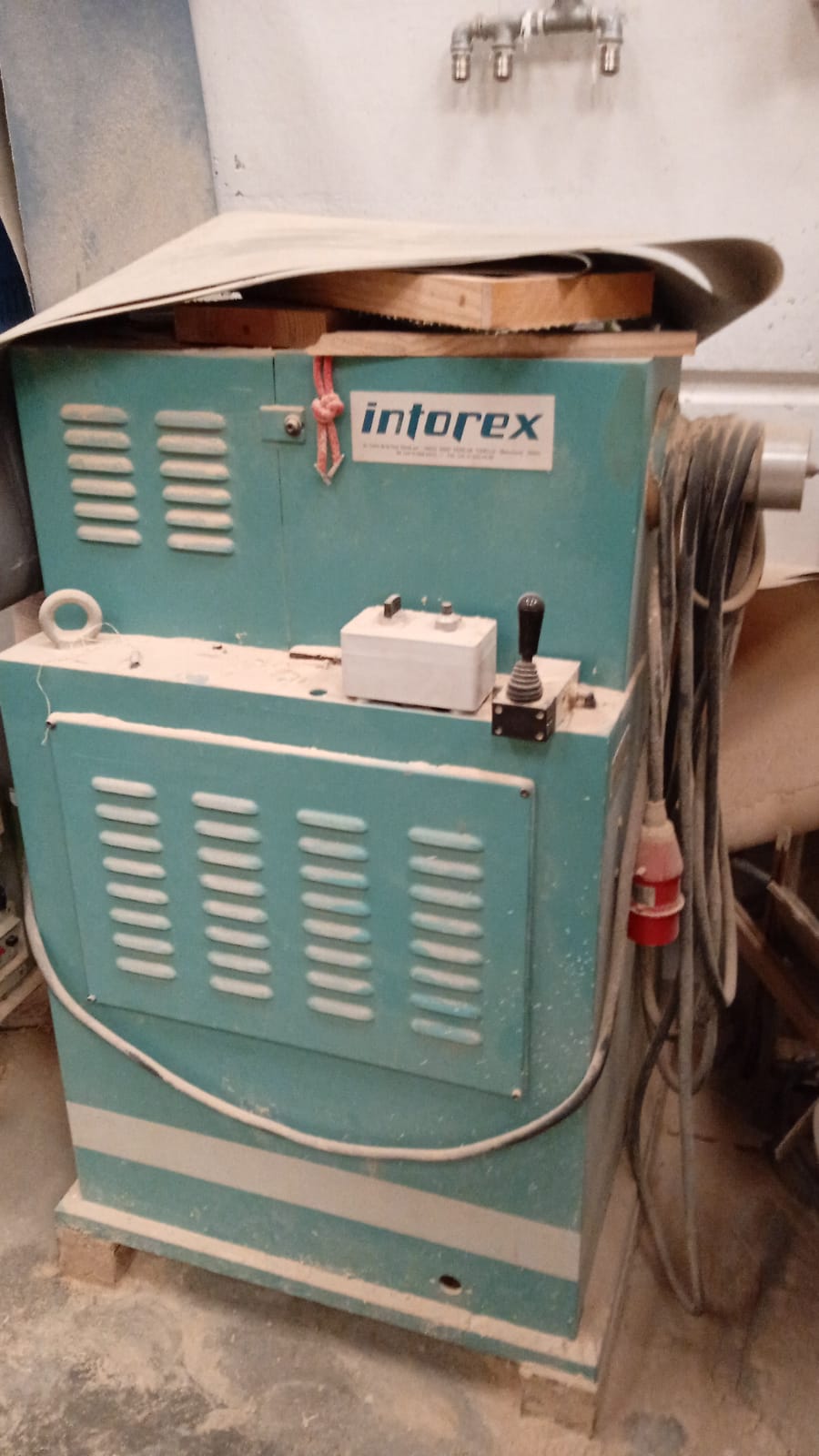 Usado Intorex TF 2 - Torno CNC - 2000