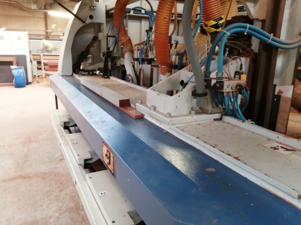 Usado WEINIG Unicontrol 11 - Centro de Mecanizado CNC - 2011