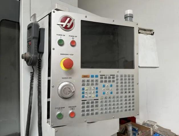 Usado Centro de mecanizado vertical Haas VF3-YT I 2018