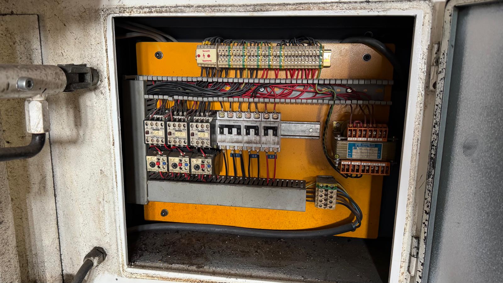 Used MEBA 900x435 I  Band Saw