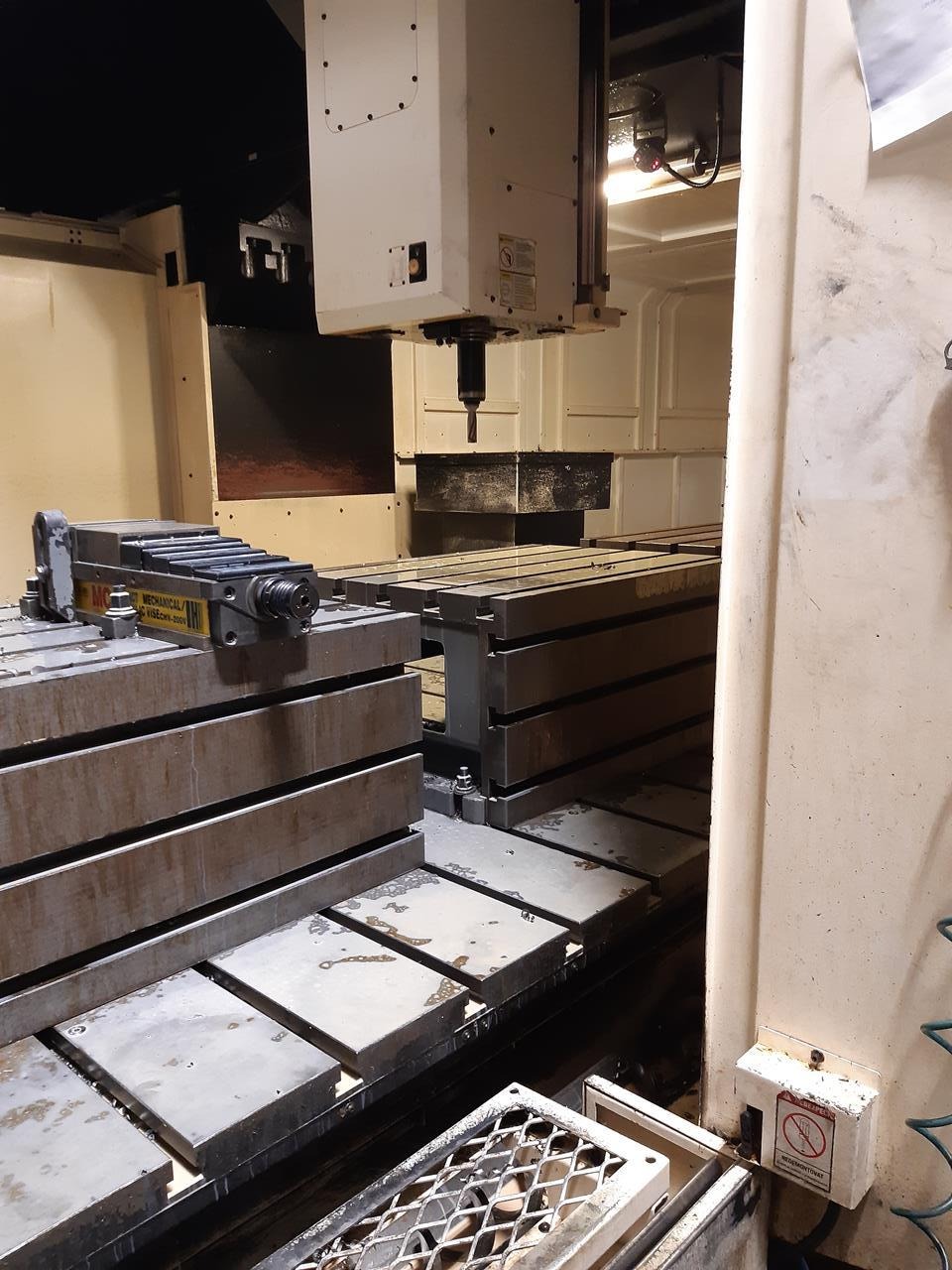 Used Hartford HSA - 428EA I Vertical Machining Center I 2015