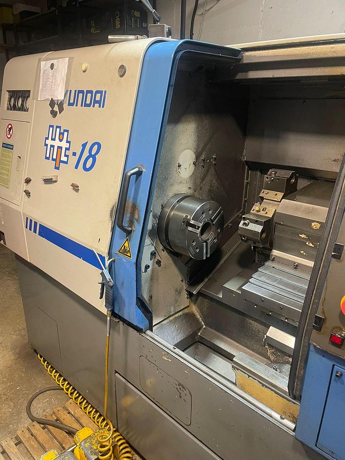 Used Hyundai Hit-18 I CNC Lathe I 2004
