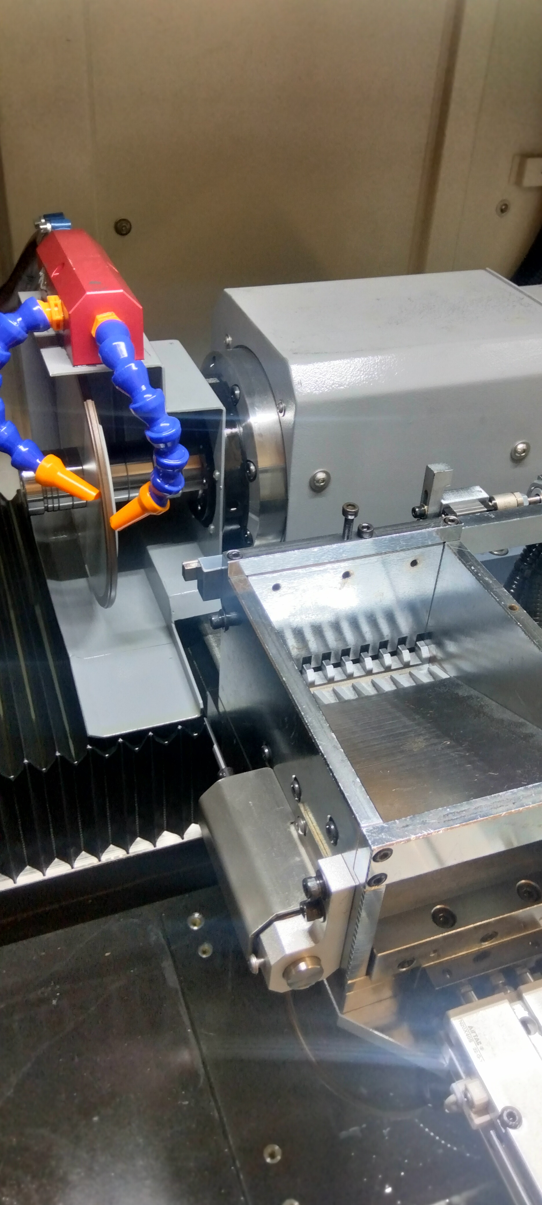 Used Qiandao Smart QD560 I 5-Axis Grinding Machine I 2023