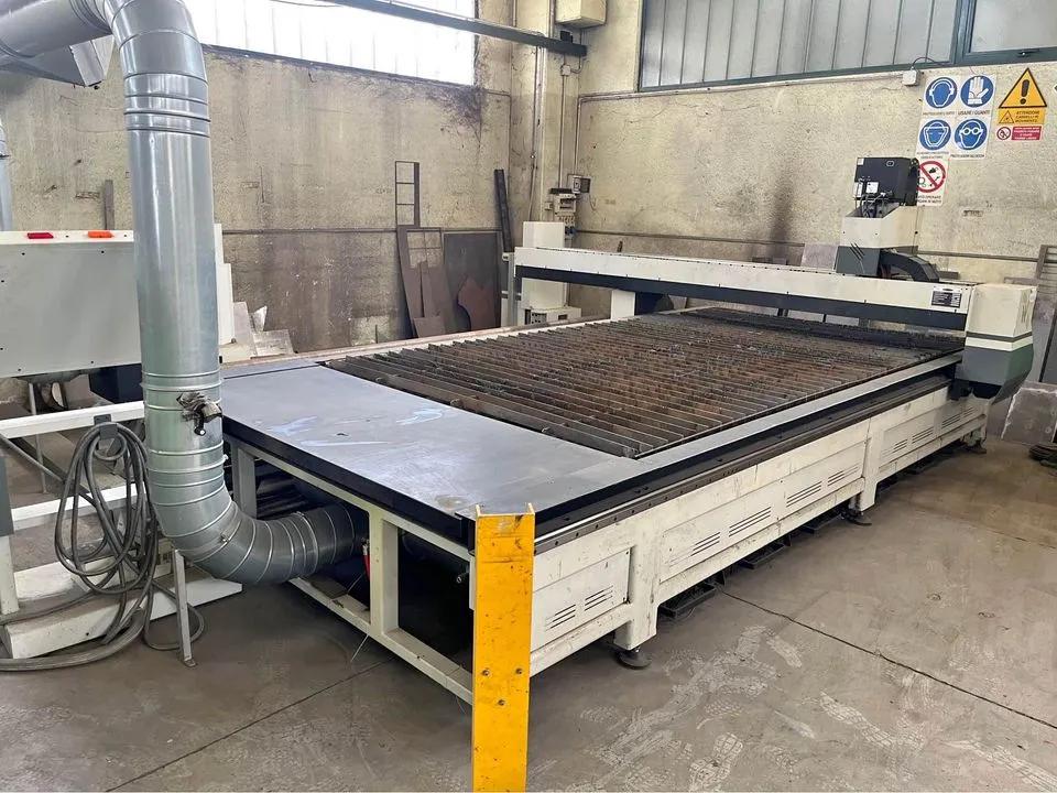Gebruikt Warcom W-Power M 2040 I Plasma Snijden
